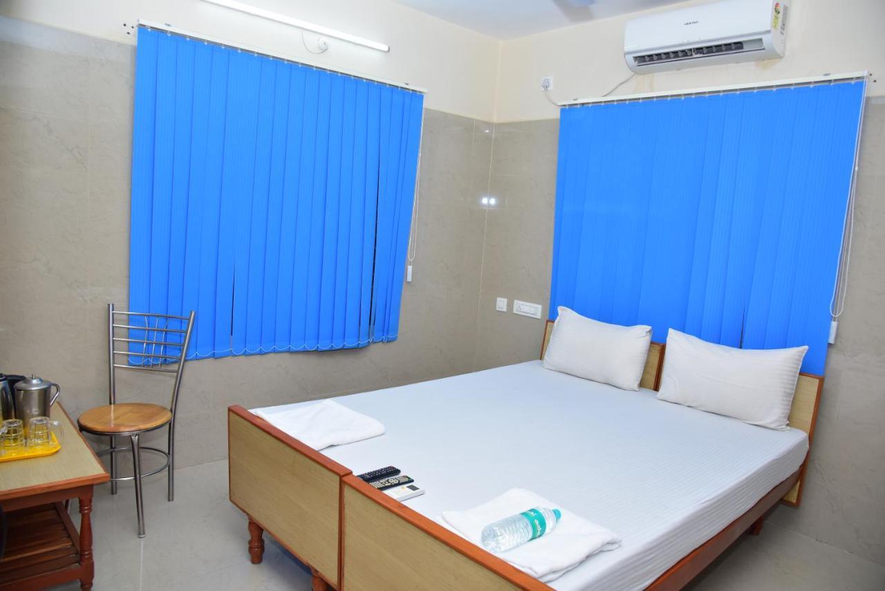 Hotel Sgrt Residency Vellore Esterno foto