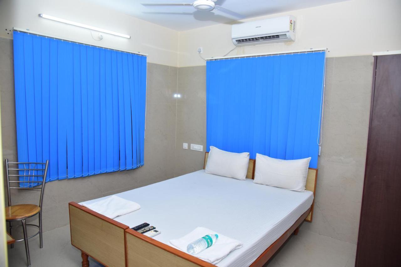 Hotel Sgrt Residency Vellore Esterno foto