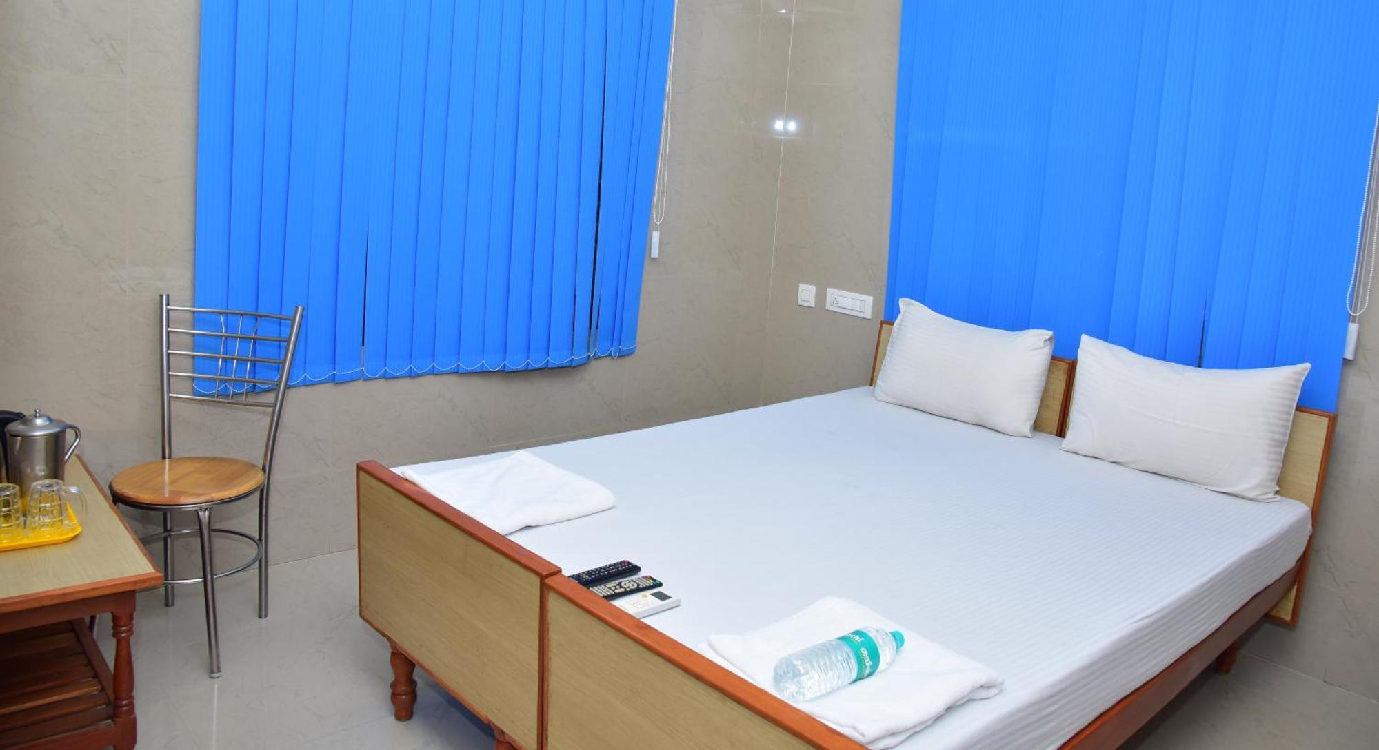 Hotel Sgrt Residency Vellore Esterno foto