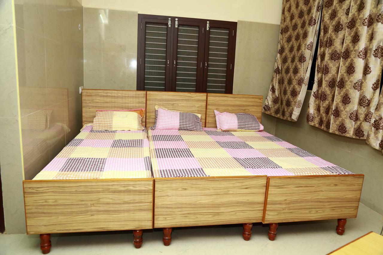 Hotel Sgrt Residency Vellore Esterno foto