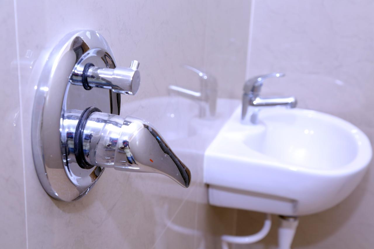 Hotel Sgrt Residency Vellore Esterno foto