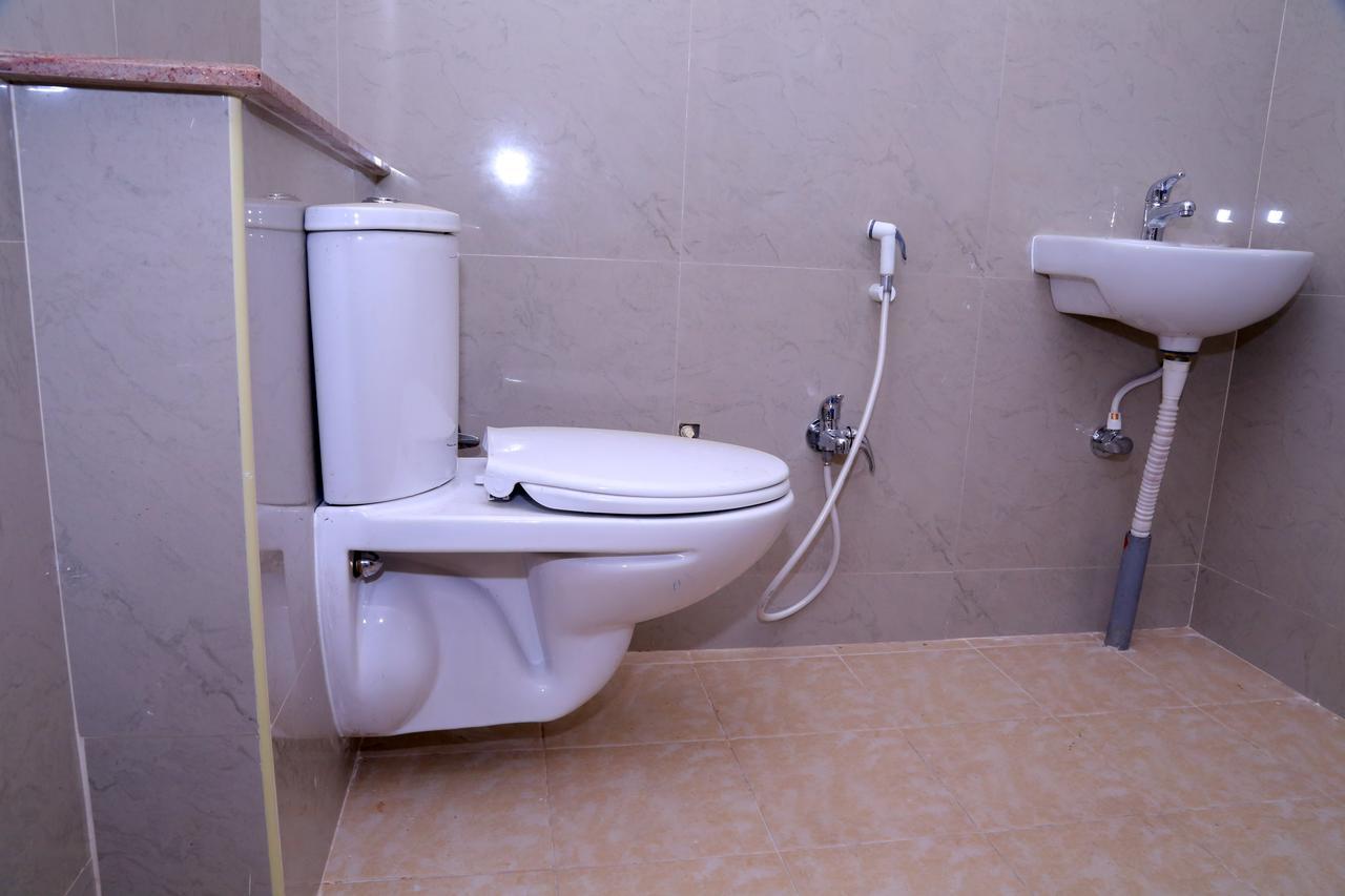 Hotel Sgrt Residency Vellore Esterno foto